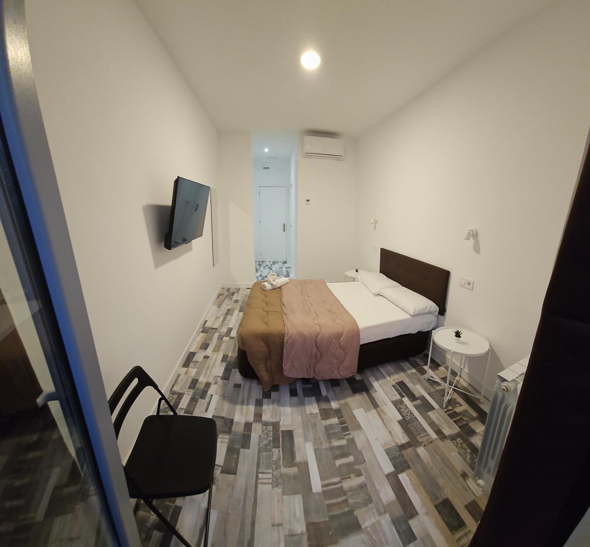 Hostal Andrea Granvia Madrid Exteriör bild